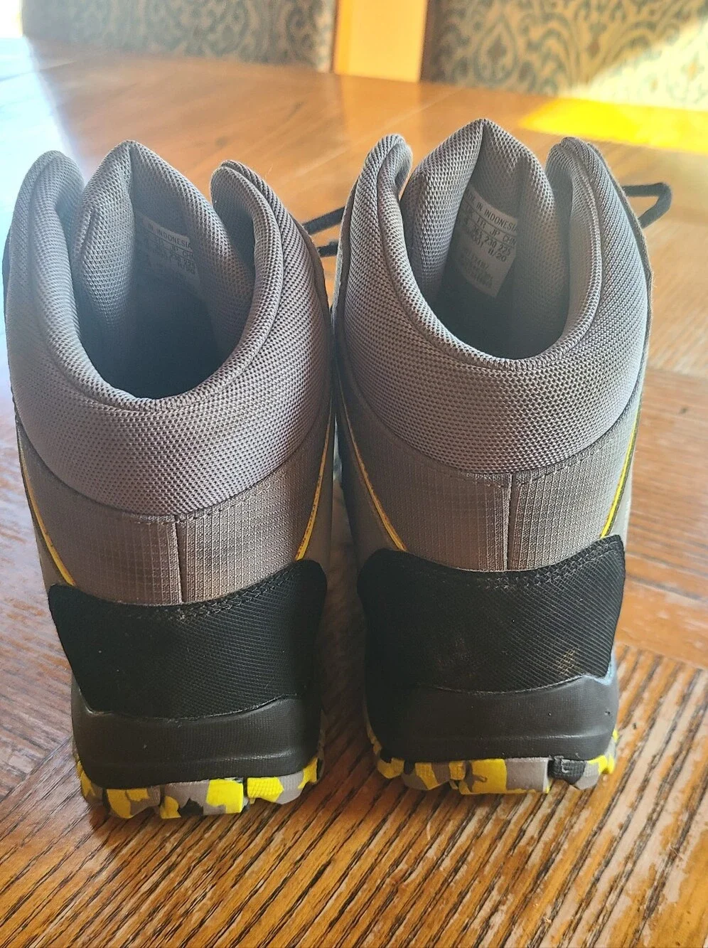 Adidas Terrex Kids Trail Boots, size 4.5, Gore-tex Membranes, Insulated